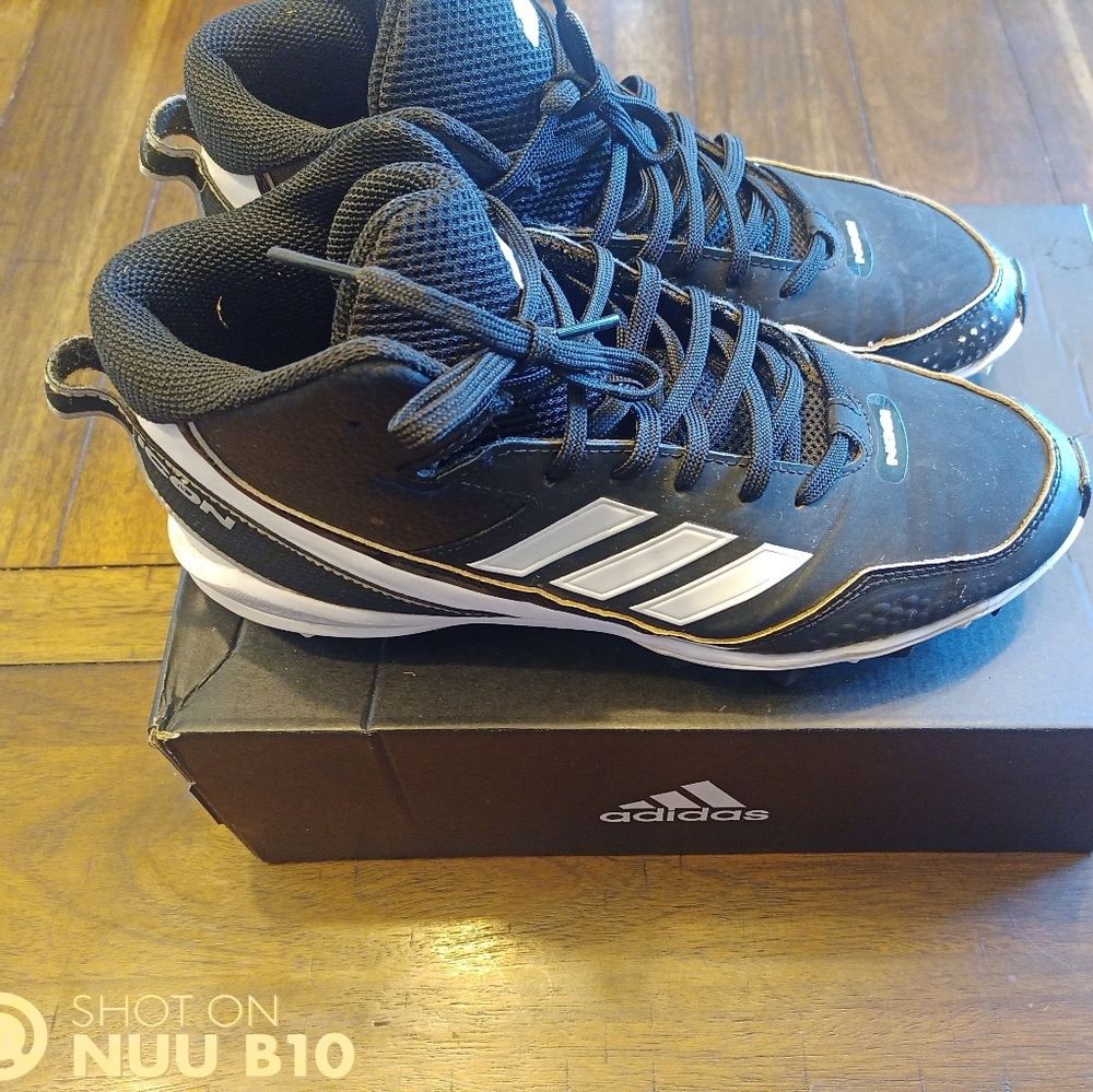 Adidas Icon baseball/football cleats